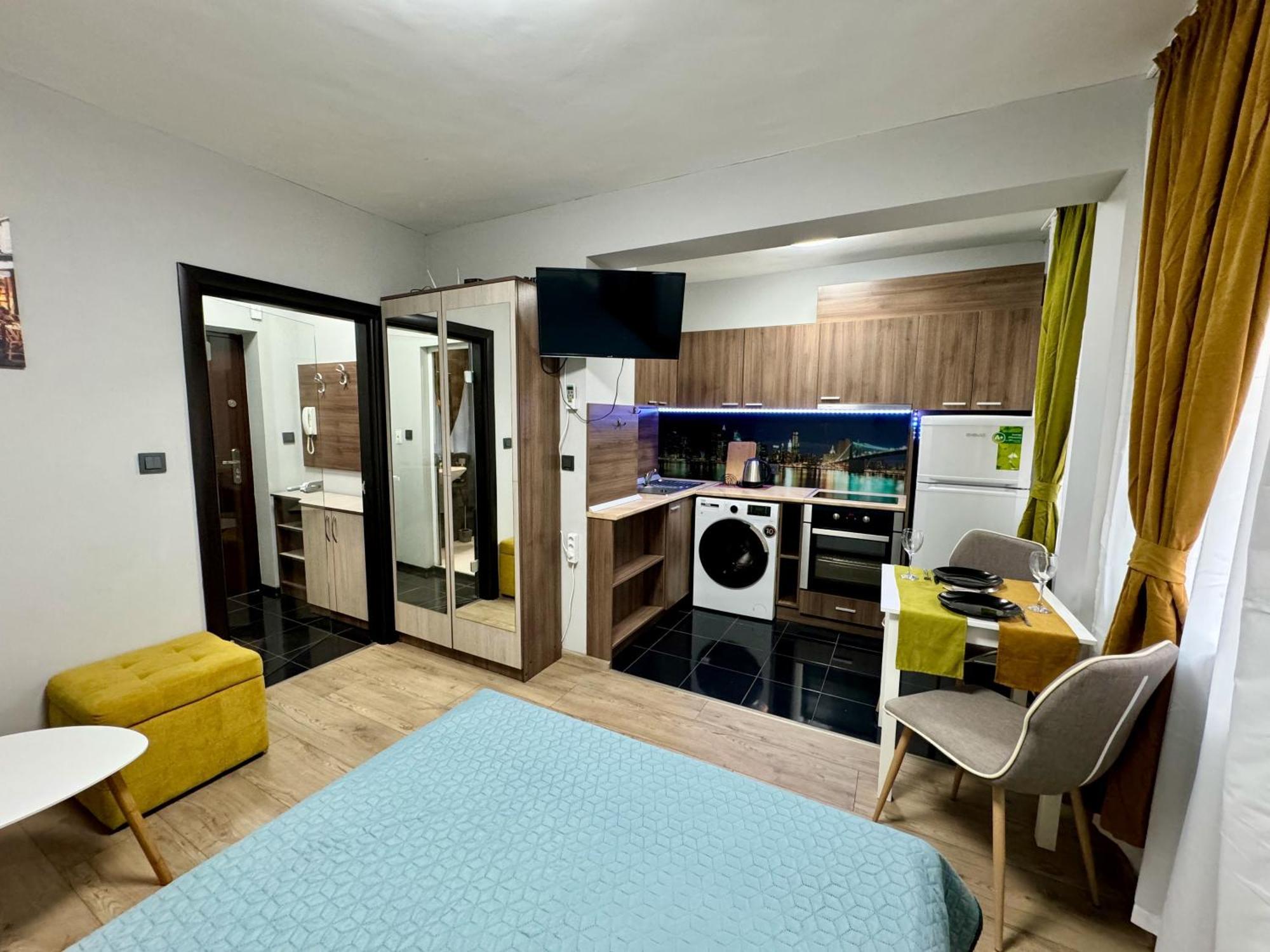 Central Studio Apartment - Varna City Dış mekan fotoğraf